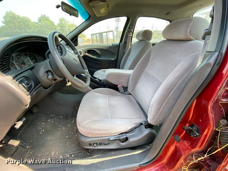 image for item HE9841 1999 Ford Taurus