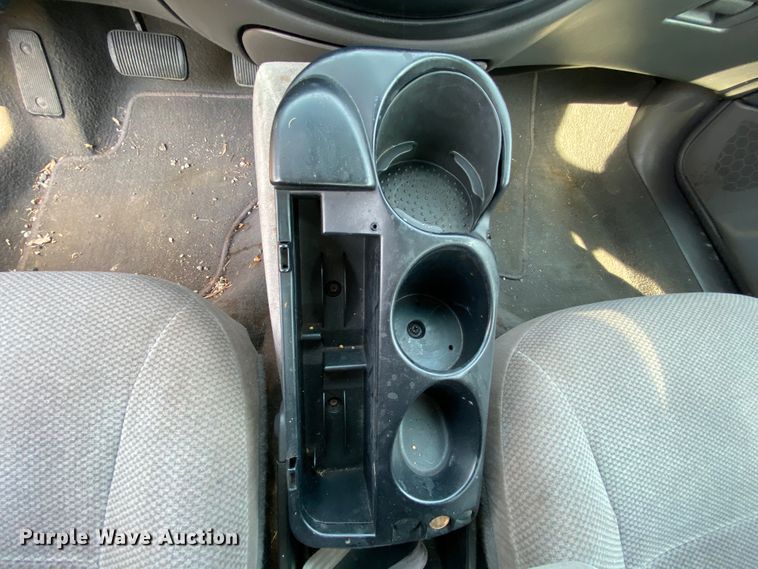 image for item HE9841 1999 Ford Taurus