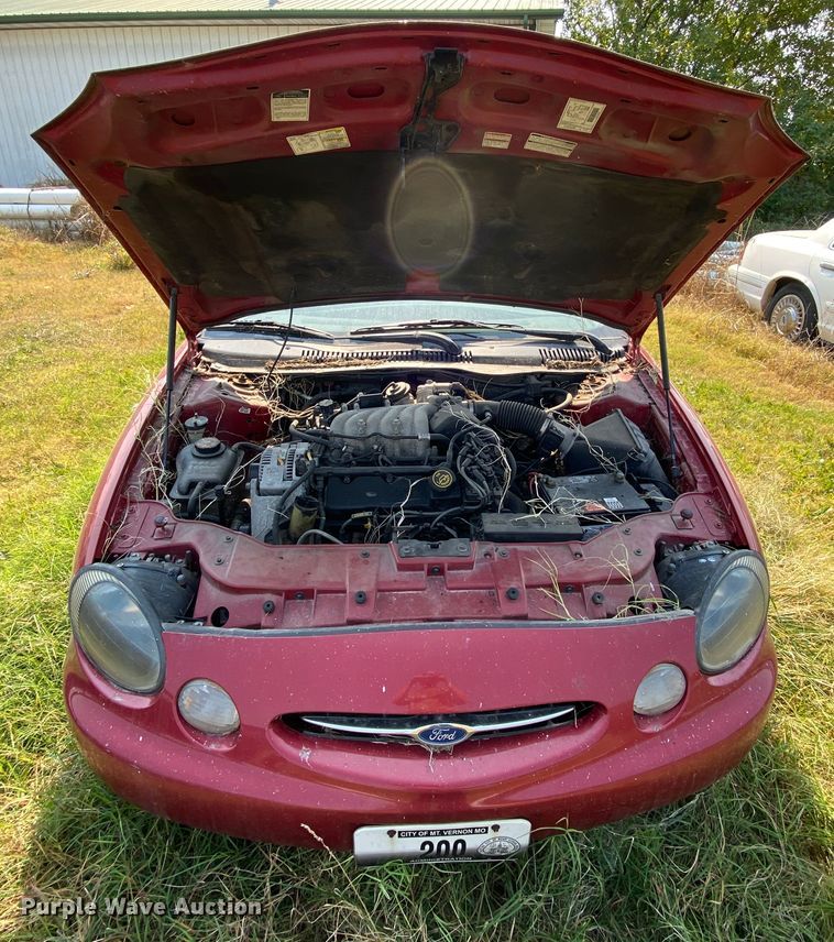 image for item HE9841 1999 Ford Taurus