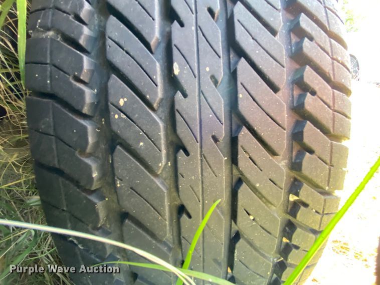 image for item HE9841 1999 Ford Taurus