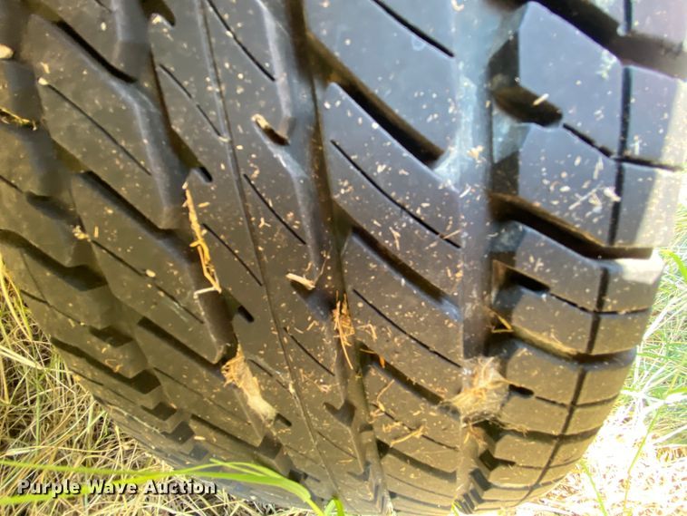 image for item HE9841 1999 Ford Taurus