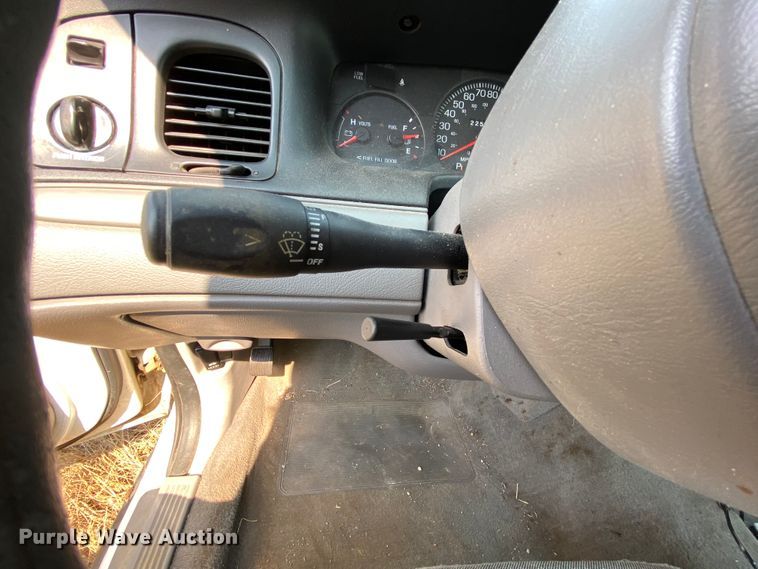 image for item HE9842 1998 Ford Crown Victoria Police Interceptor