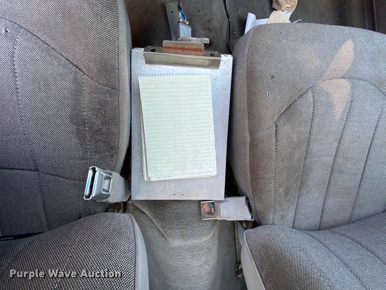 image for item HE9842 1998 Ford Crown Victoria Police Interceptor