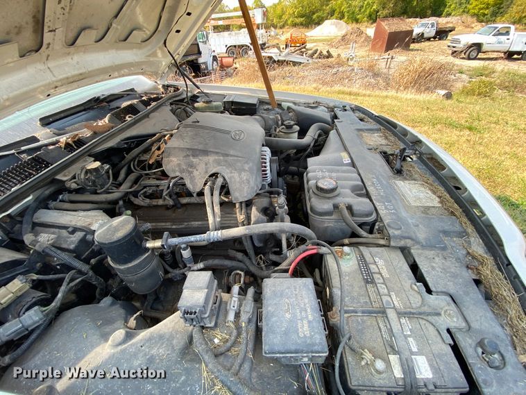 image for item HE9842 1998 Ford Crown Victoria Police Interceptor