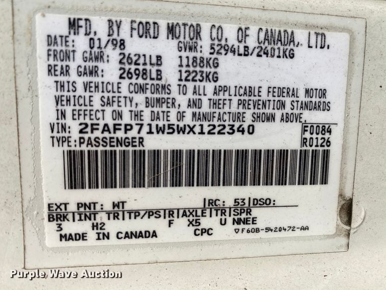 image for item HE9842 1998 Ford Crown Victoria Police Interceptor