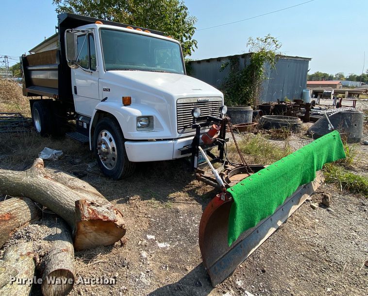 image for item HE9845 1999 Freightliner FL70  dump truck