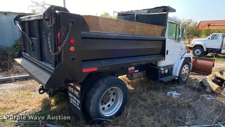 image for item HE9845 1999 Freightliner FL70  dump truck