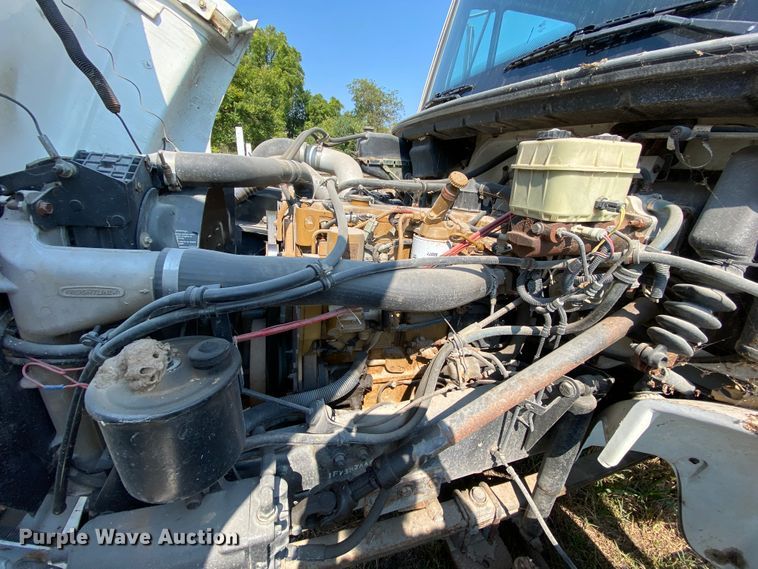 image for item HE9845 1999 Freightliner FL70  dump truck