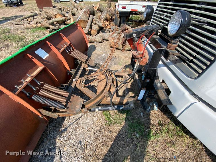 image for item HE9845 1999 Freightliner FL70  dump truck