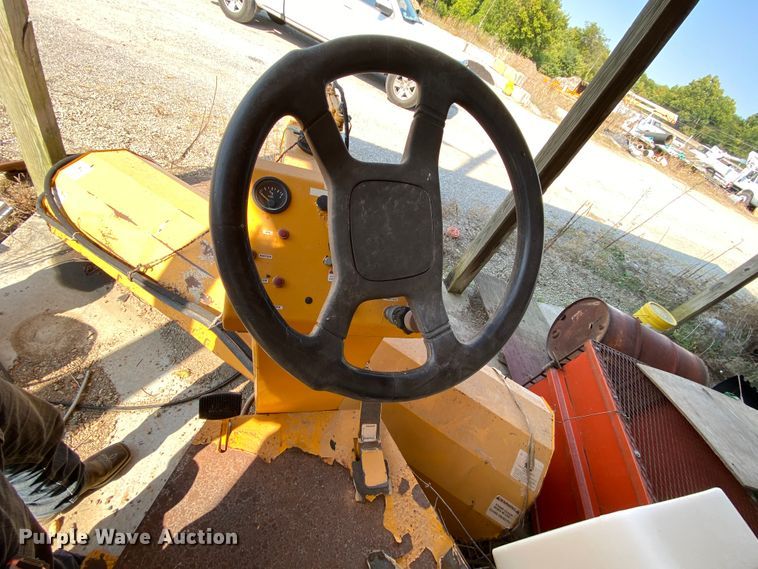 image for item HE9846 Broce Broom BB-250-B  broom