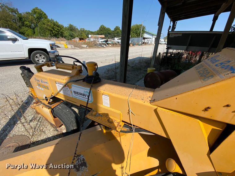 image for item HE9846 Broce Broom BB-250-B  broom