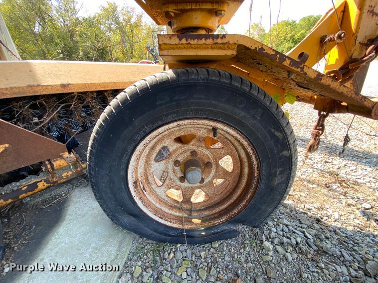 image for item HE9846 Broce Broom BB-250-B  broom