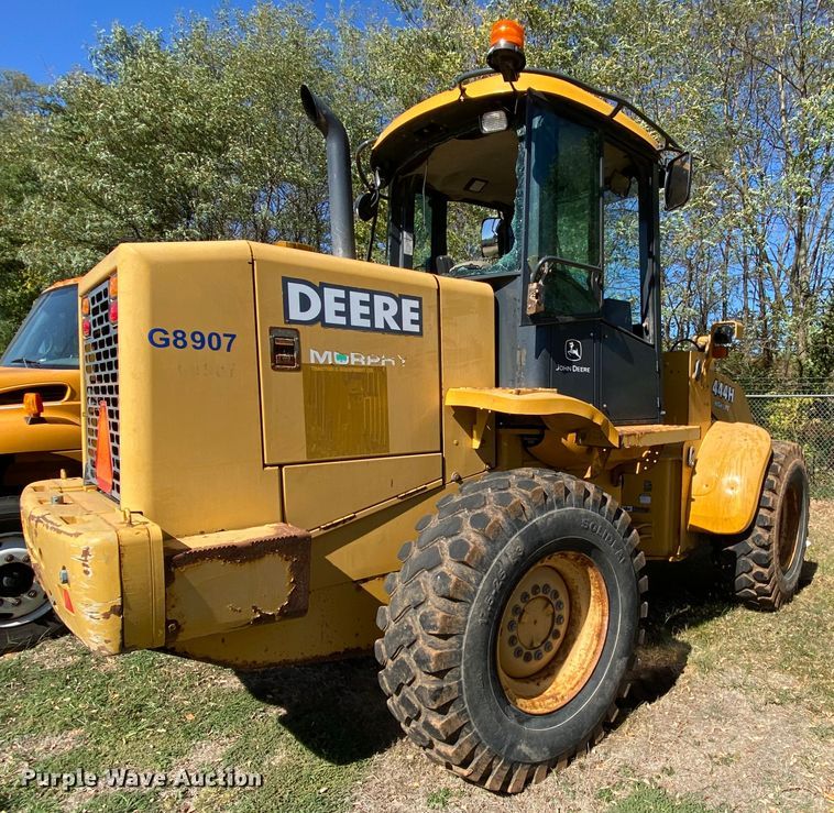 image for item HE9873 2003 John Deere 444H  wheel loader