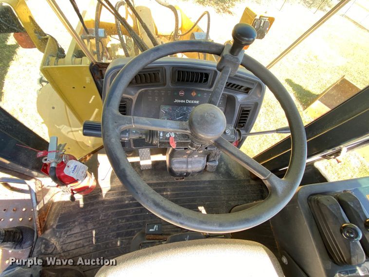 image for item HE9873 2003 John Deere 444H  wheel loader