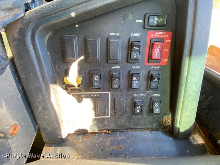 image for item HE9873 2003 John Deere 444H  wheel loader