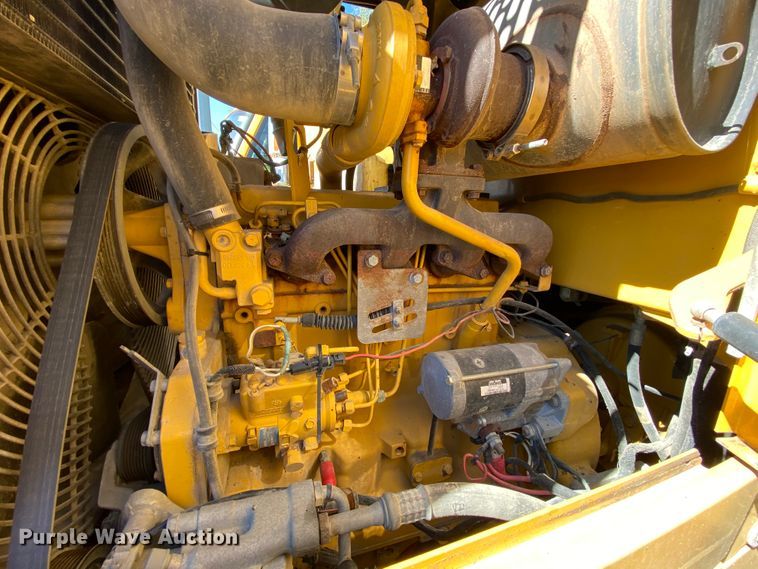 image for item HE9873 2003 John Deere 444H  wheel loader