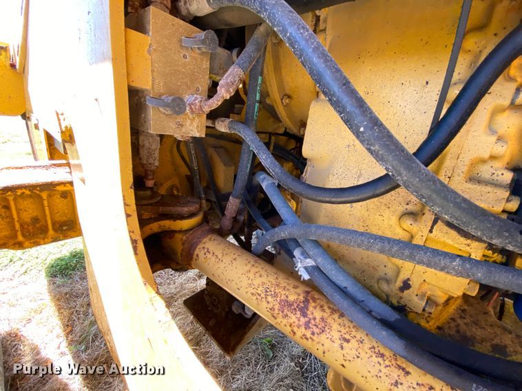 image for item HE9873 2003 John Deere 444H  wheel loader