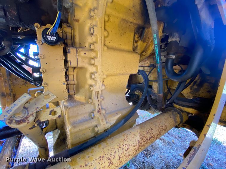 image for item HE9873 2003 John Deere 444H  wheel loader