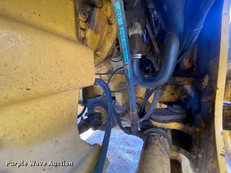 image for item HE9873 2003 John Deere 444H  wheel loader