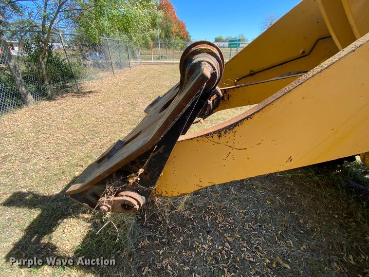 image for item HE9873 2003 John Deere 444H  wheel loader