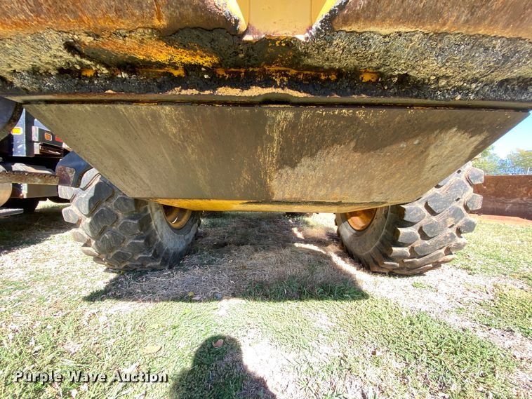 image for item HE9873 2003 John Deere 444H  wheel loader