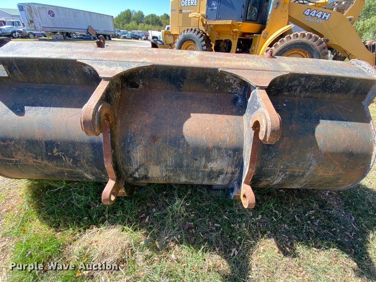 image for item HE9873 2003 John Deere 444H  wheel loader