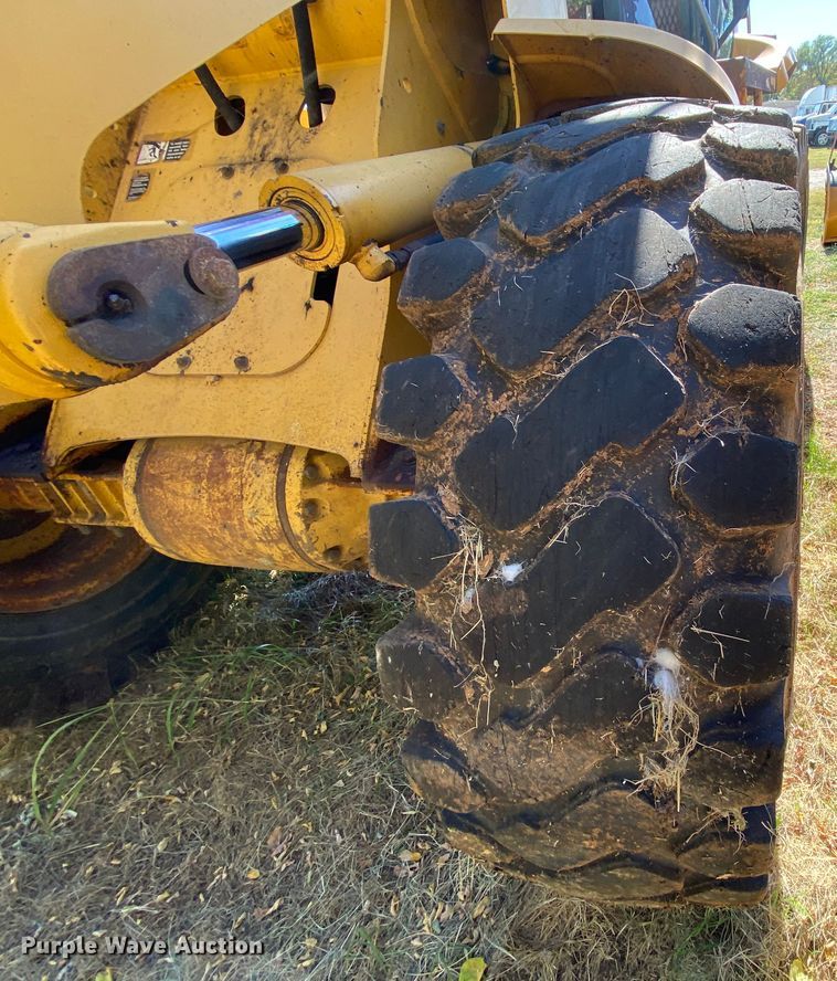 image for item HE9873 2003 John Deere 444H  wheel loader