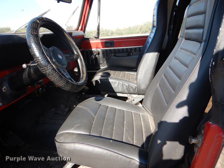 image for item HK9500 1986 Jeep CJ7  SUV