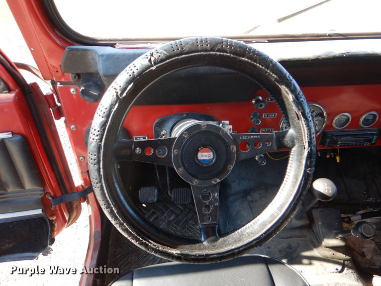 image for item HK9500 1986 Jeep CJ7  SUV