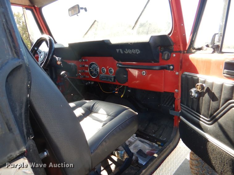 image for item HK9500 1986 Jeep CJ7  SUV