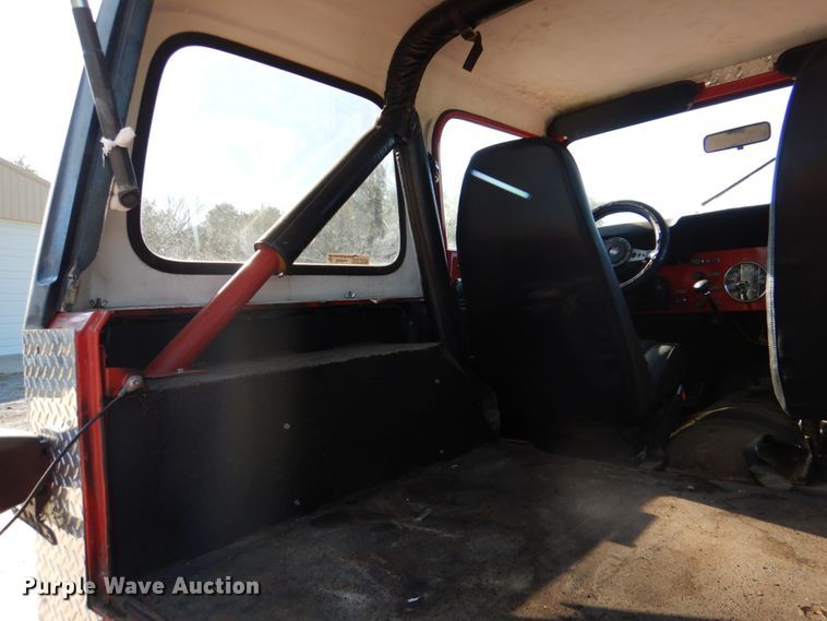 image for item HK9500 1986 Jeep CJ7  SUV