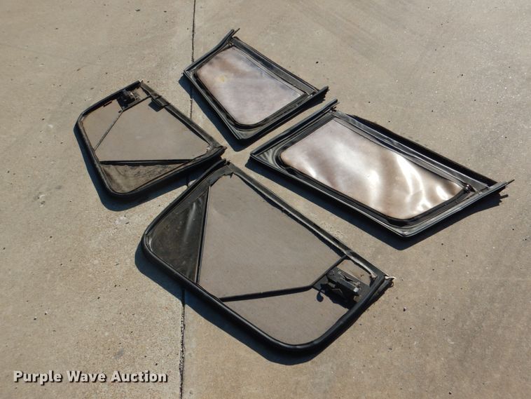 image for item HK9500 1986 Jeep CJ7  SUV