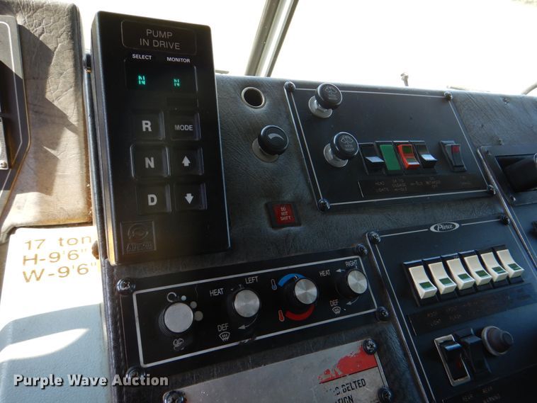 image for item HK9503 1996 Pierce E9684  pumper fire truck