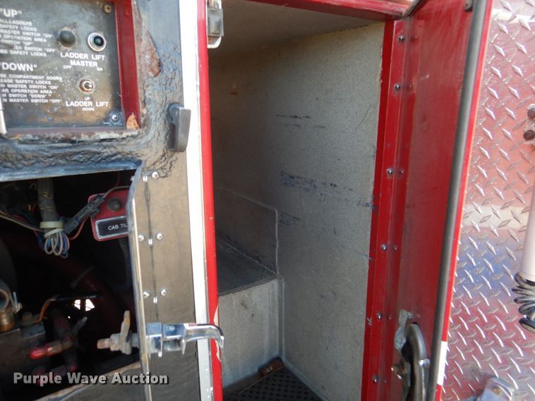 image for item HK9503 1996 Pierce E9684  pumper fire truck