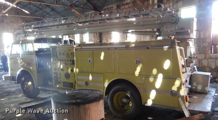 image for item HK9504 1978 American Lafrance  ladder fire truck