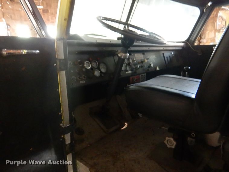 image for item HK9504 1978 American Lafrance  ladder fire truck