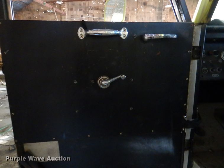 image for item HK9504 1978 American Lafrance  ladder fire truck