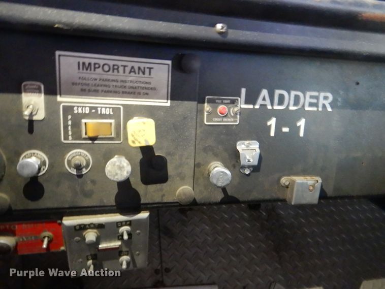 image for item HK9504 1978 American Lafrance  ladder fire truck