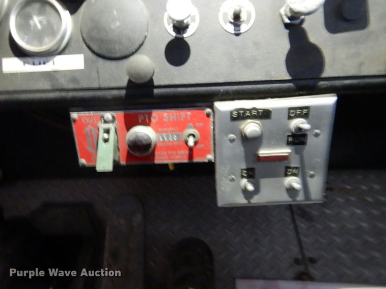 image for item HK9504 1978 American Lafrance  ladder fire truck