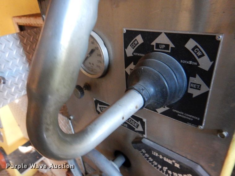 image for item HK9504 1978 American Lafrance  ladder fire truck