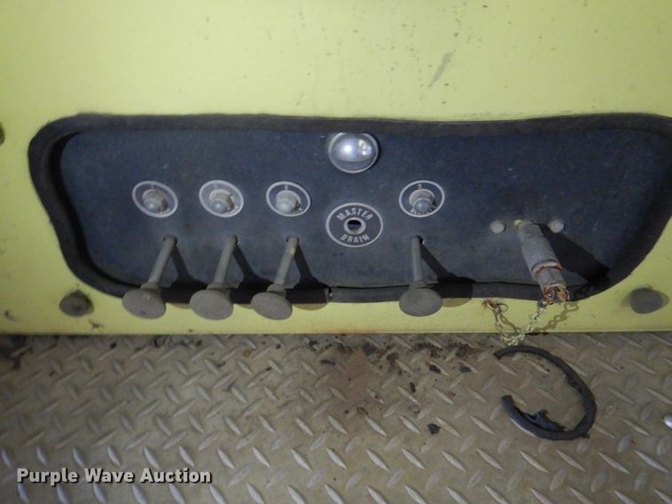 image for item HK9504 1978 American Lafrance  ladder fire truck