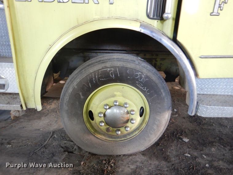 image for item HK9504 1978 American Lafrance  ladder fire truck