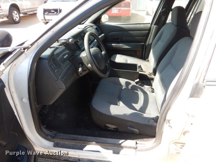 image for item HK9505 2007 Ford Crown Victoria Police Interceptor