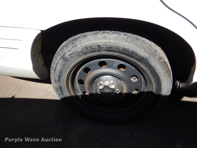 image for item HK9505 2007 Ford Crown Victoria Police Interceptor