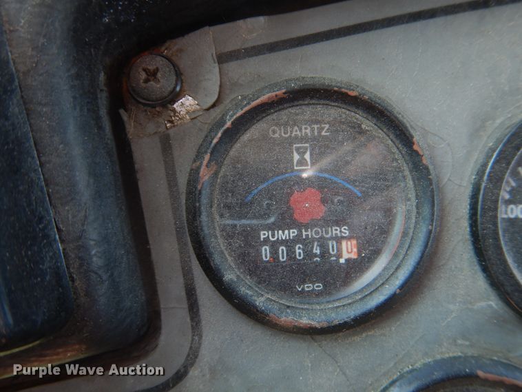 image for item HK9506 1998 Pierce  pumper fire truck