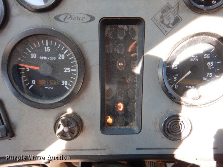 image for item HK9506 1998 Pierce  pumper fire truck