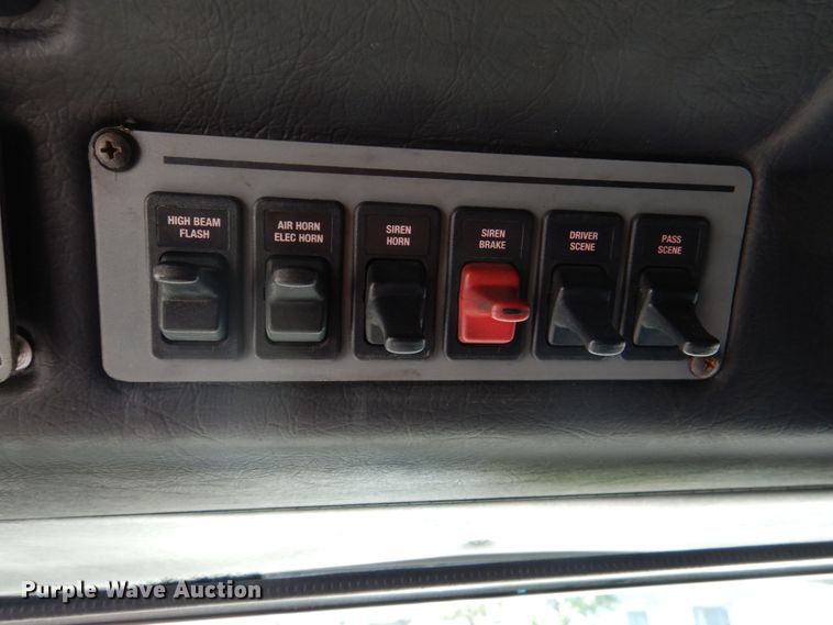 image for item HK9506 1998 Pierce  pumper fire truck