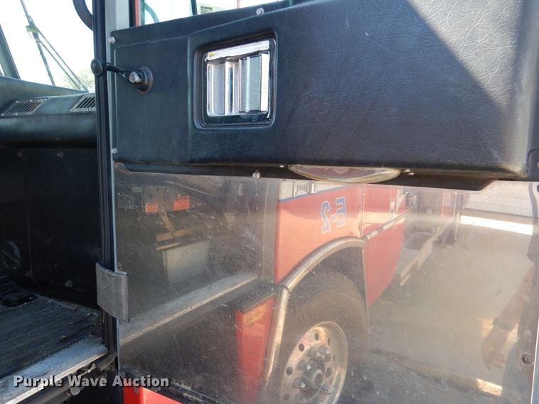 image for item HK9506 1998 Pierce  pumper fire truck