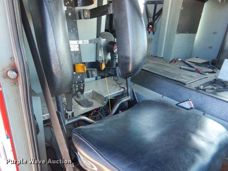 image for item HK9506 1998 Pierce  pumper fire truck