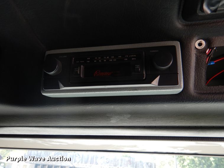 image for item HK9506 1998 Pierce  pumper fire truck